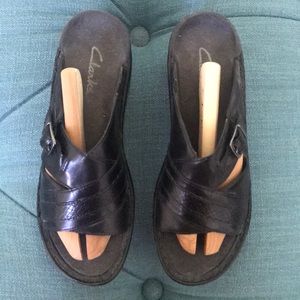 Clark’s black sandals size 7